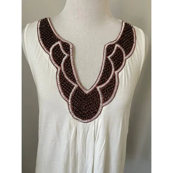 Bellatrix Cream Embroidered Wooden Beaded Scallop Design Neckline Tank Top - Picture 2 of 10